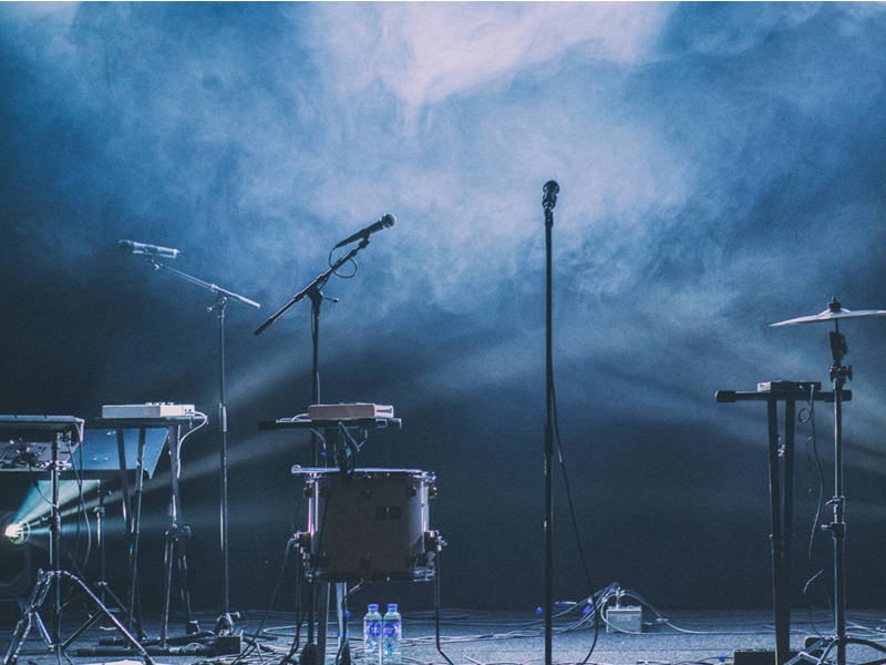 Hire the biggest Nostalgia bands through Melody Nights Booking Agency